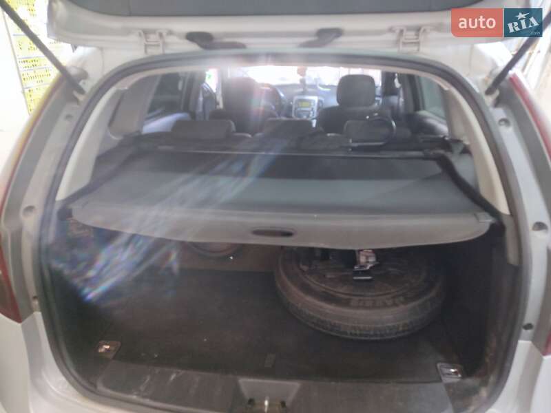 Универсал Hyundai i30 2010 в Днепре