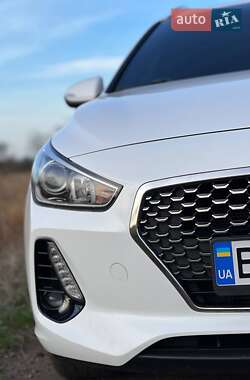 Универсал Hyundai i30 2017 в Новом Буге