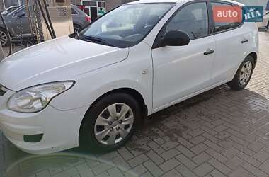Хетчбек Hyundai i30 2007 в Любешові