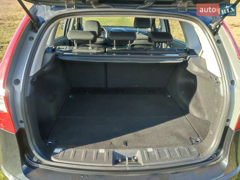 Універсал Hyundai i30 2010 в Житомирі