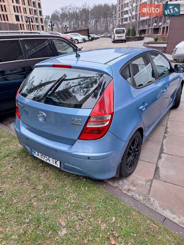 Хэтчбек Hyundai i30 2011 в Кременчуге