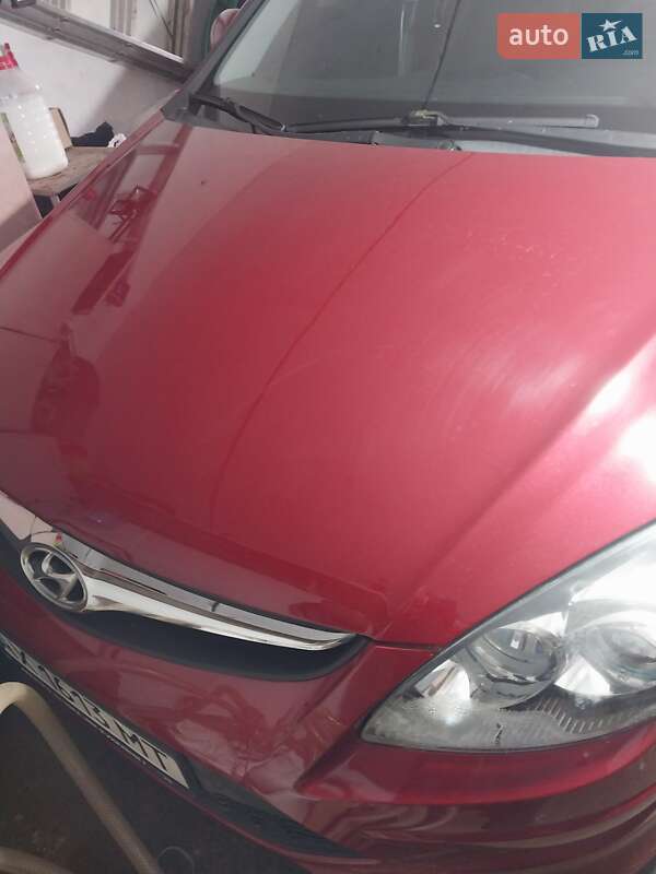 Хэтчбек Hyundai i30 2011 в Харькове
