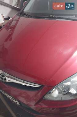 Хэтчбек Hyundai i30 2011 в 
