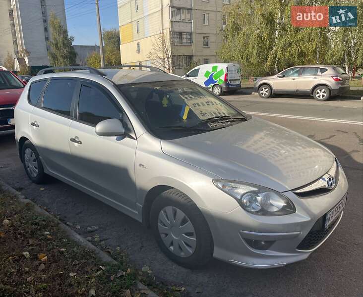 Універсал Hyundai i30 2010 в Києві