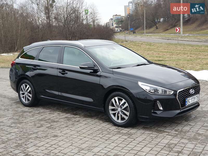 Универсал Hyundai i30 2017 в Львове