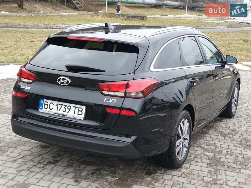 Универсал Hyundai i30 2017 в Львове