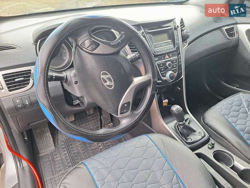 Универсал Hyundai i30 2013 в Любомле