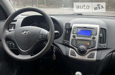 Универсал Hyundai i30 2011 в Черкассах