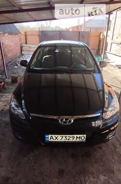 Хэтчбек Hyundai i30 2009 в Харькове