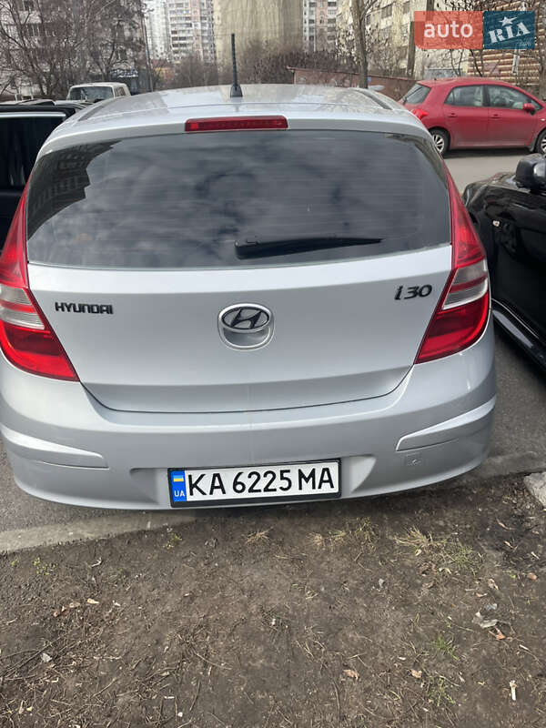Хэтчбек Hyundai i30 2009 в Киеве