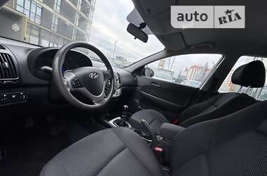 Универсал Hyundai i30 2008 в Луцке