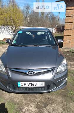 Хэтчбек Hyundai i30 2011 в Умани