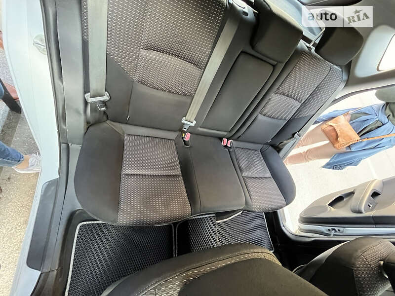 Хетчбек Hyundai i30 2008 в Дніпрі
