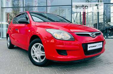 Хэтчбек Hyundai i30 2010 в Одессе