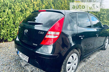 Хэтчбек Hyundai i30 2011 в Овруче