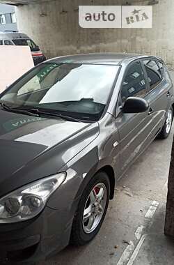 Хетчбек Hyundai i30 2010 в Києві