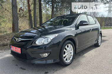 Хэтчбек Hyundai i30 2011 в Ковеле