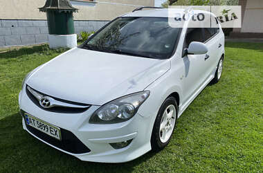 Универсал Hyundai i30 2010 в Ивано-Франковске