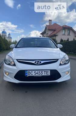 Хэтчбек Hyundai i30 2011 в Львове