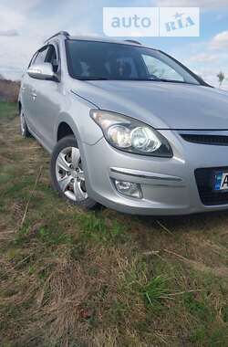 Универсал Hyundai i30 2009 в Змиеве