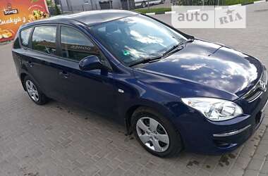 Універсал Hyundai i30 2008 в Сумах