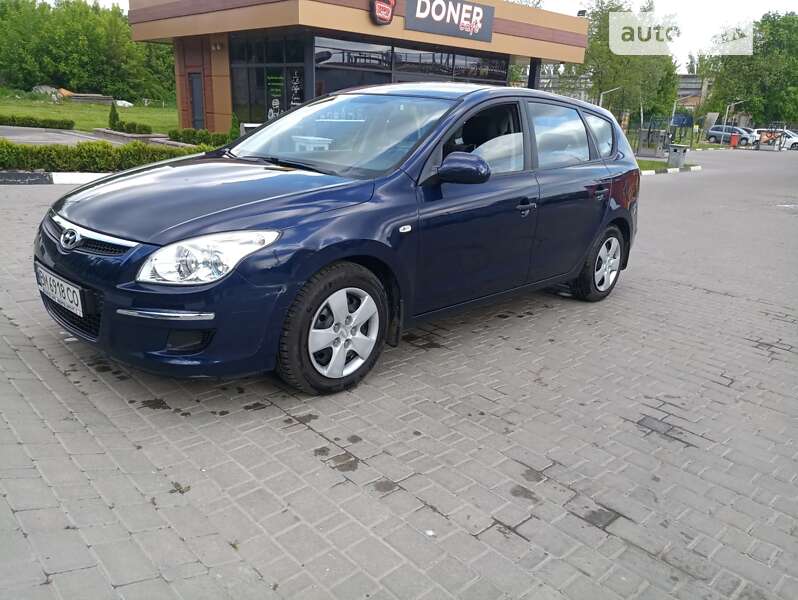 Універсал Hyundai i30 2008 в Сумах