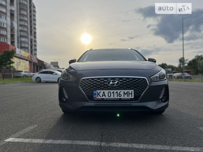 Универсал Hyundai i30 2017 в Киеве