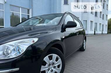 Универсал Hyundai i30 2008 в Житомире