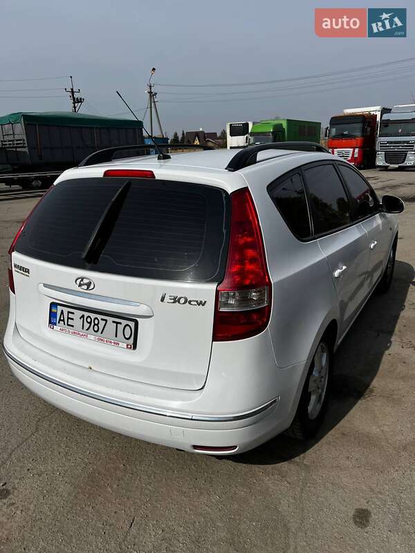 Універсал Hyundai i30 2008 в Дніпрі