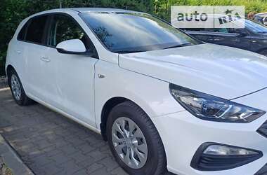 Хэтчбек Hyundai i30 2020 в Киеве