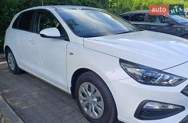 Хэтчбек Hyundai i30 2020 в 
