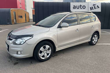 Универсал Hyundai i30 2011 в Киеве