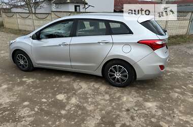 Универсал Hyundai i30 2013 в Калуше