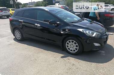 Универсал Hyundai i30 2013 в Львове