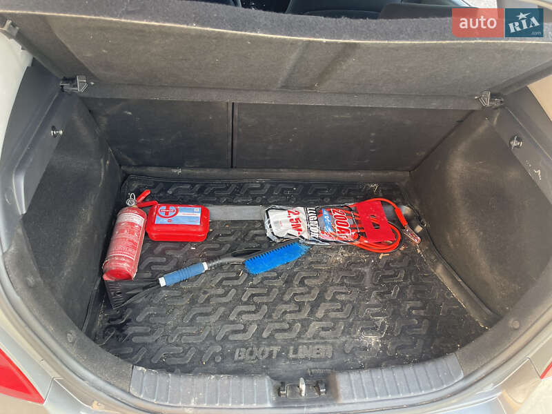 Хэтчбек Hyundai i30 2008 в Тернополе