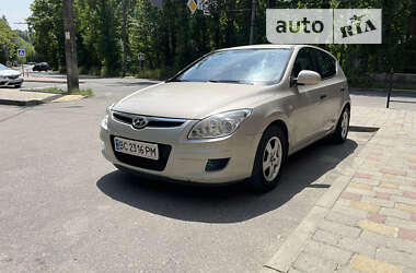 Хэтчбек Hyundai i30 2008 в Тернополе