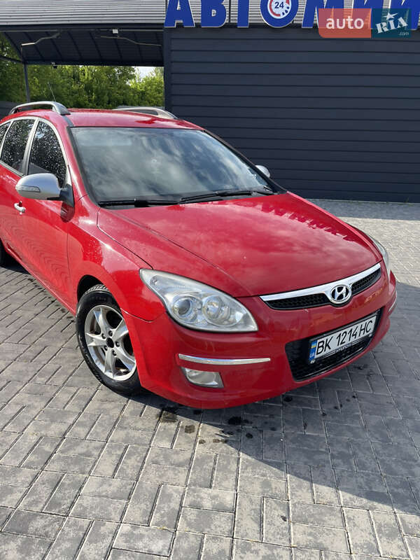 Універсал Hyundai i30 2008 в Кореці