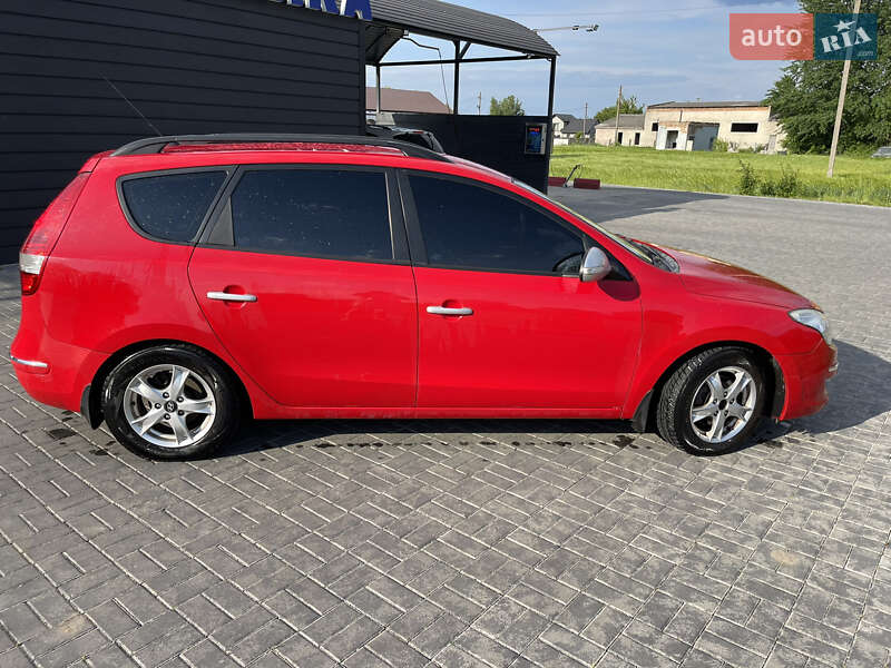 Універсал Hyundai i30 2008 в Кореці