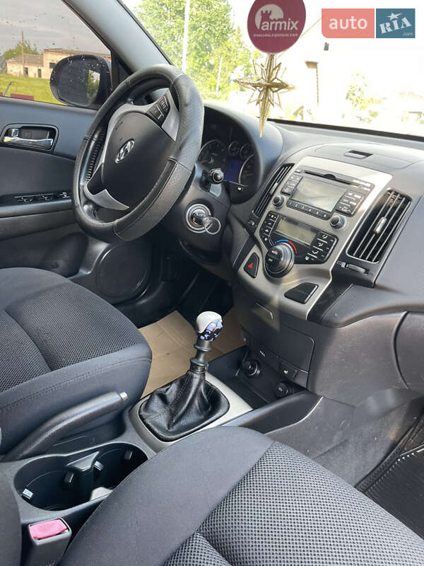 Універсал Hyundai i30 2008 в Кореці