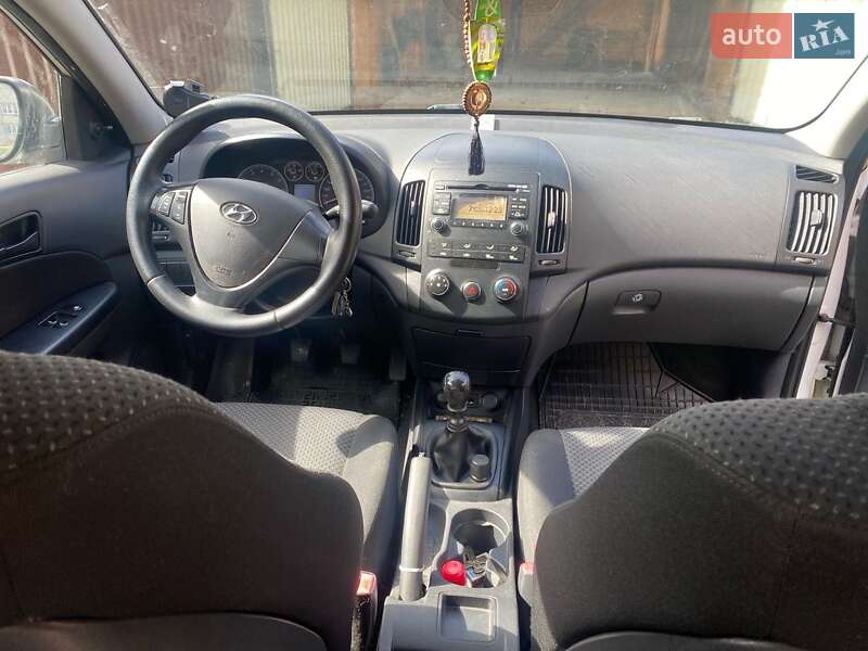 Універсал Hyundai i30 2009 в Міжгір'ї