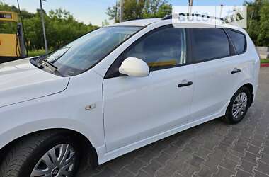 Универсал Hyundai i30 2012 в Луцке