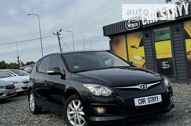 Хетчбек Hyundai i30 2011 в Стрию