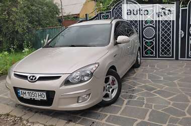 Универсал Hyundai i30 2009 в Радомышле