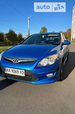 Хэтчбек Hyundai i30 2011 в Краматорске