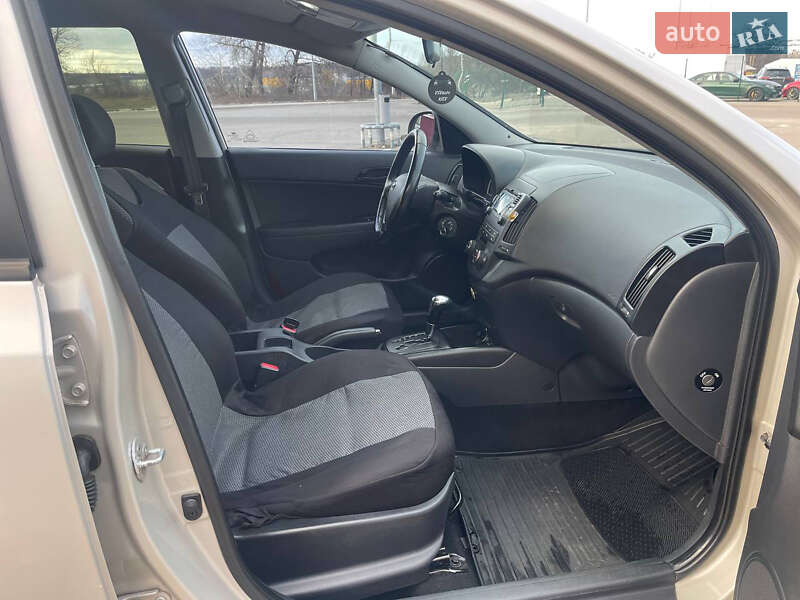 Универсал Hyundai i30 2011 в Киеве
