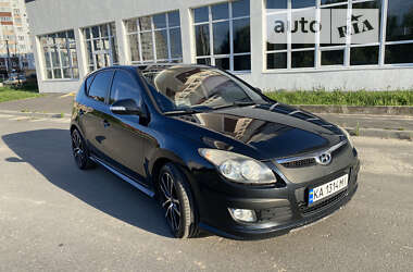 Хэтчбек Hyundai i30 2009 в Киеве