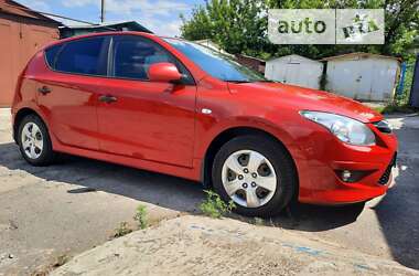 Хэтчбек Hyundai i30 2010 в Харькове