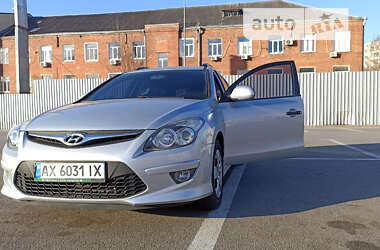 Універсал Hyundai i30 2012 в Харкові