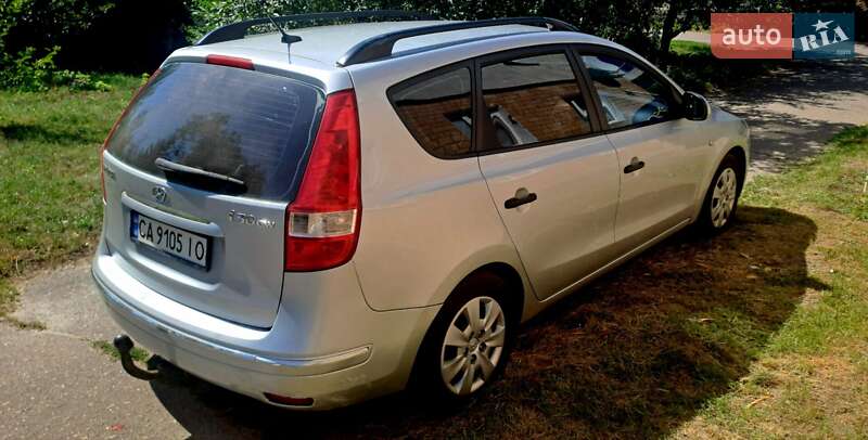 Универсал Hyundai i30 2009 в Мироновке