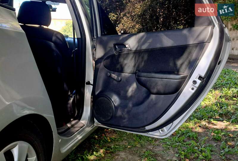 Универсал Hyundai i30 2009 в Мироновке